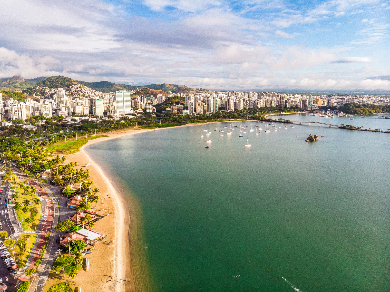 Vitória: Sofisticação e excelência para seus jantares de negócios na capital